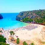 Valeria Cala En Porter (Menorca)